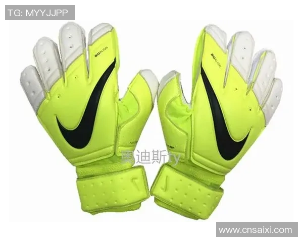 冬季足球必备手套推荐保暖防滑助你尽情驰骋绿茵场